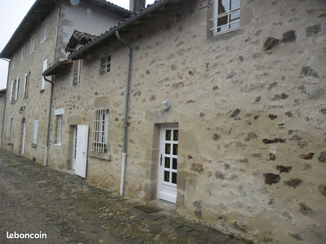 Maison 6 pièces 155 m² · à Limoges · 155 m² · 930 €