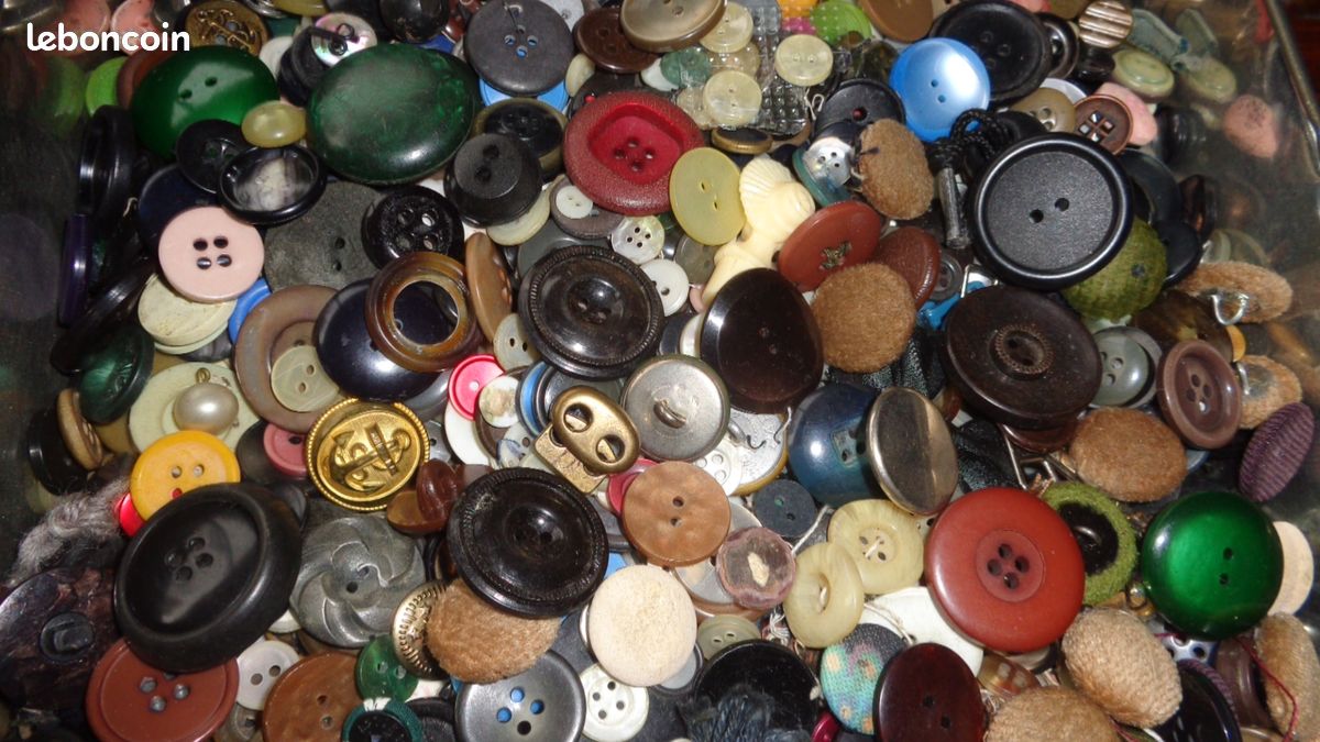 Lot de boutons (image 1)