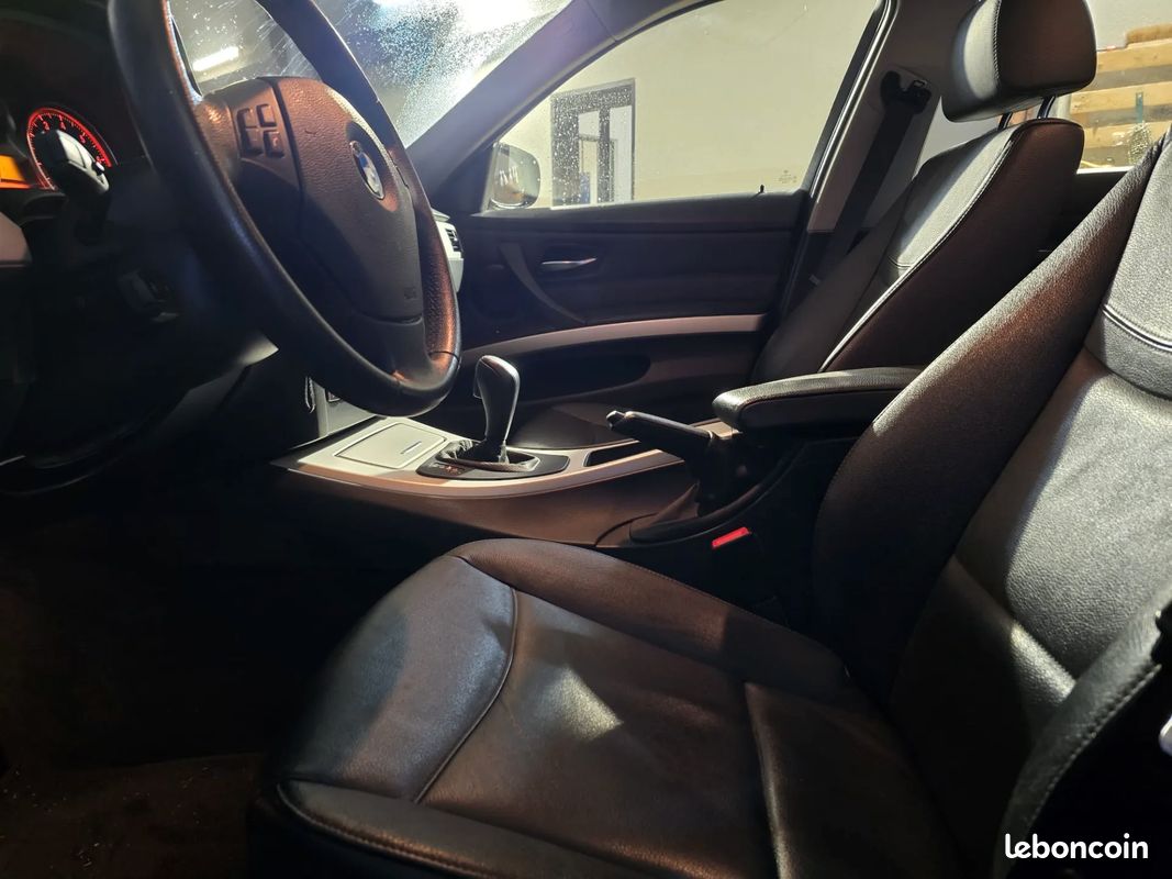 BMW SERIE 3 325i E91 3.0 PACK LUXE - BVA - SIEGES EN CUIR CHAUFFANT - ENTRETIEN A JOUR (image 9)