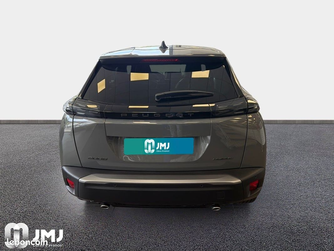 PEUGEOT 2008 Hybrid 145 e-DCS6 Allure (image 3)