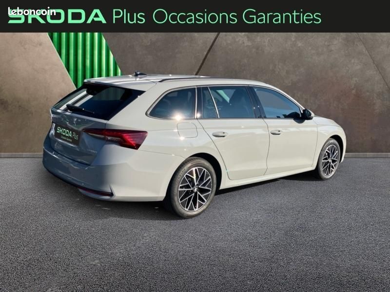 Skoda Octavia Combi 1.5 TSI ACT Hybrid 116ch Selection DSG7 (image 5)