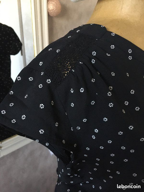 Robe noire taille 38 (image 2)