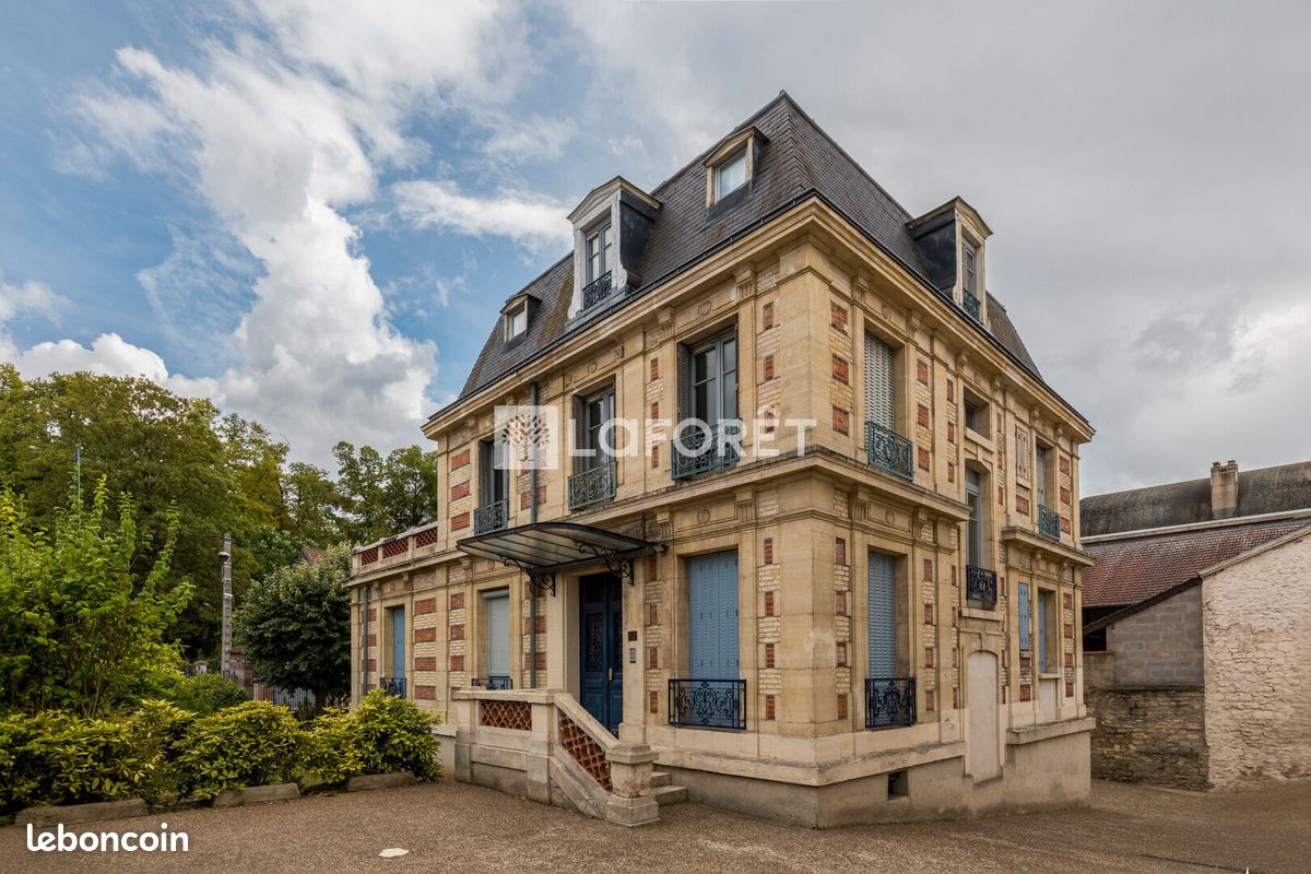 Appartement 2 pièces 72 m² · à Conflans-Sainte-Honorine · 72 m² · 980 €