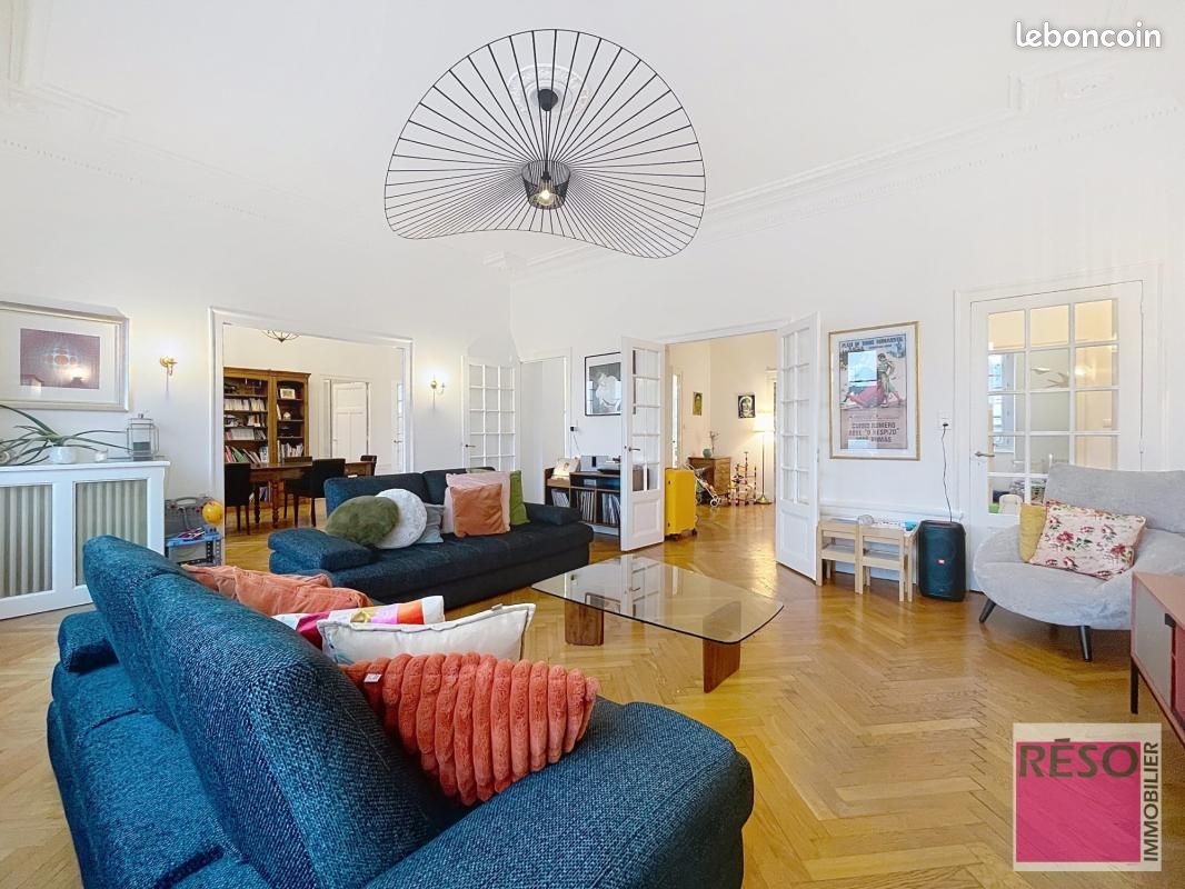 Appartement 5 pièces 182 m² · à Annemasse · 182 m² · 695 000 €