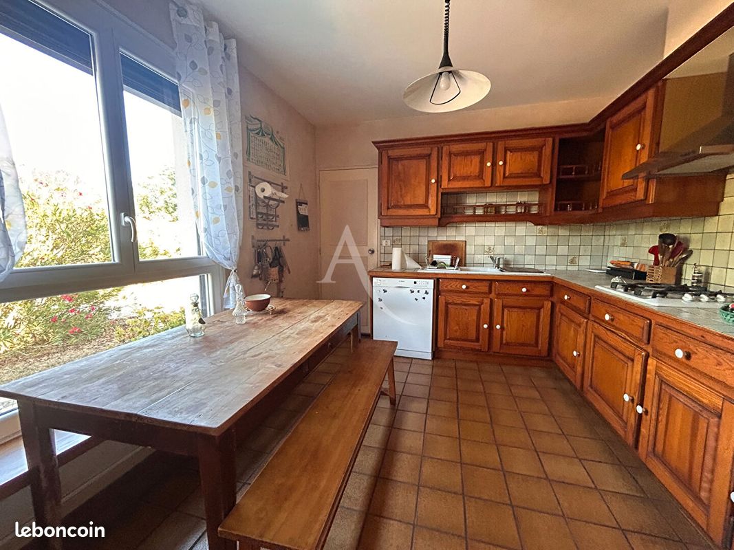Maison 7 pièces 127 m² · à Saint-Médard-en-Jalles · 127 m² · 374 000 €