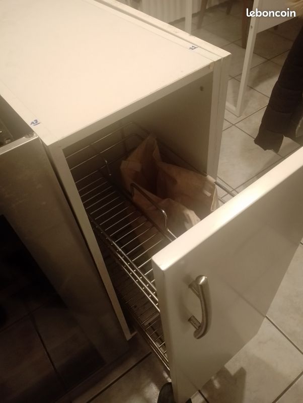 Cuisine intégrée blanche (image 15)