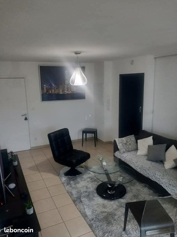Appartement 1 pièce 43 m² · à Pont-Sainte-Maxence · 43 m² · 750 €