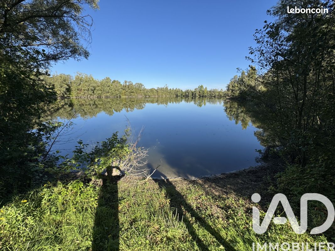 Terrain 40052 m² · à Vimpelles · 40 052 m² · 220 000 €