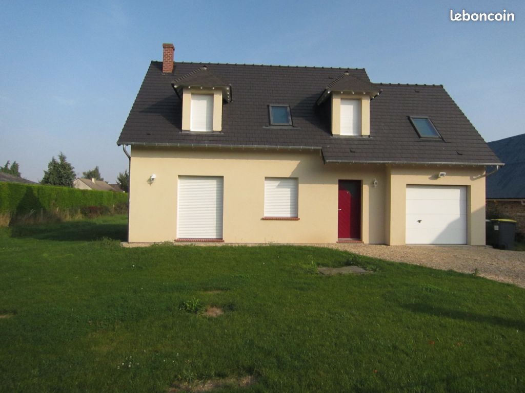 Maison 5 pièces 110 m² · à Parville · 110 m² · 1 000 €/mois
