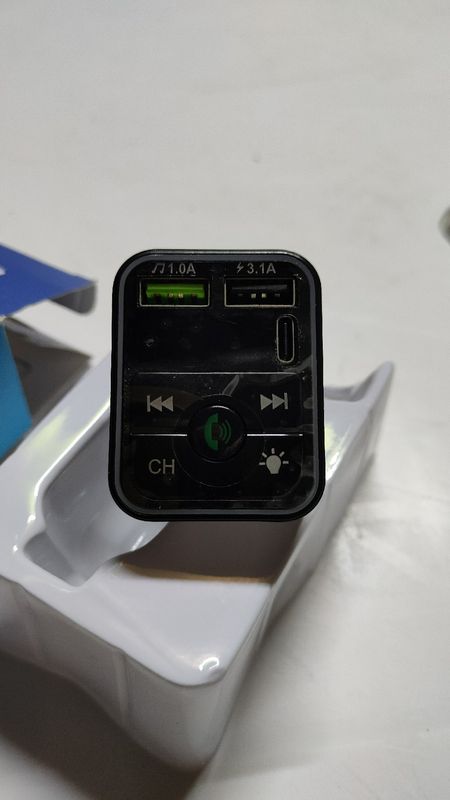 Radio FM Allume cigare bluetooth avec prise USB A et type C