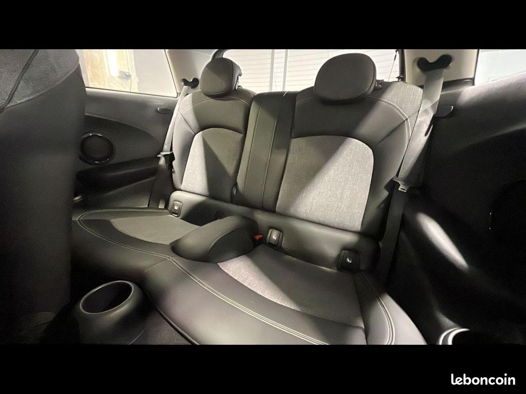 Mini Mini Cooper 136ch Edition Premium Plus BVA7 (image 18)