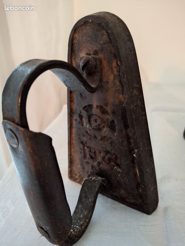 FER A REPASSER Ancien, En Fer Forge, Origine France EUR 25,00 - PicClick FR