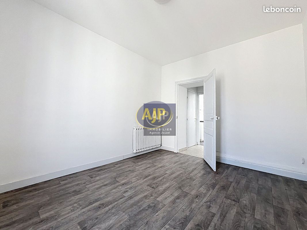 Appartement 1 pièce 27 m² (image 1)