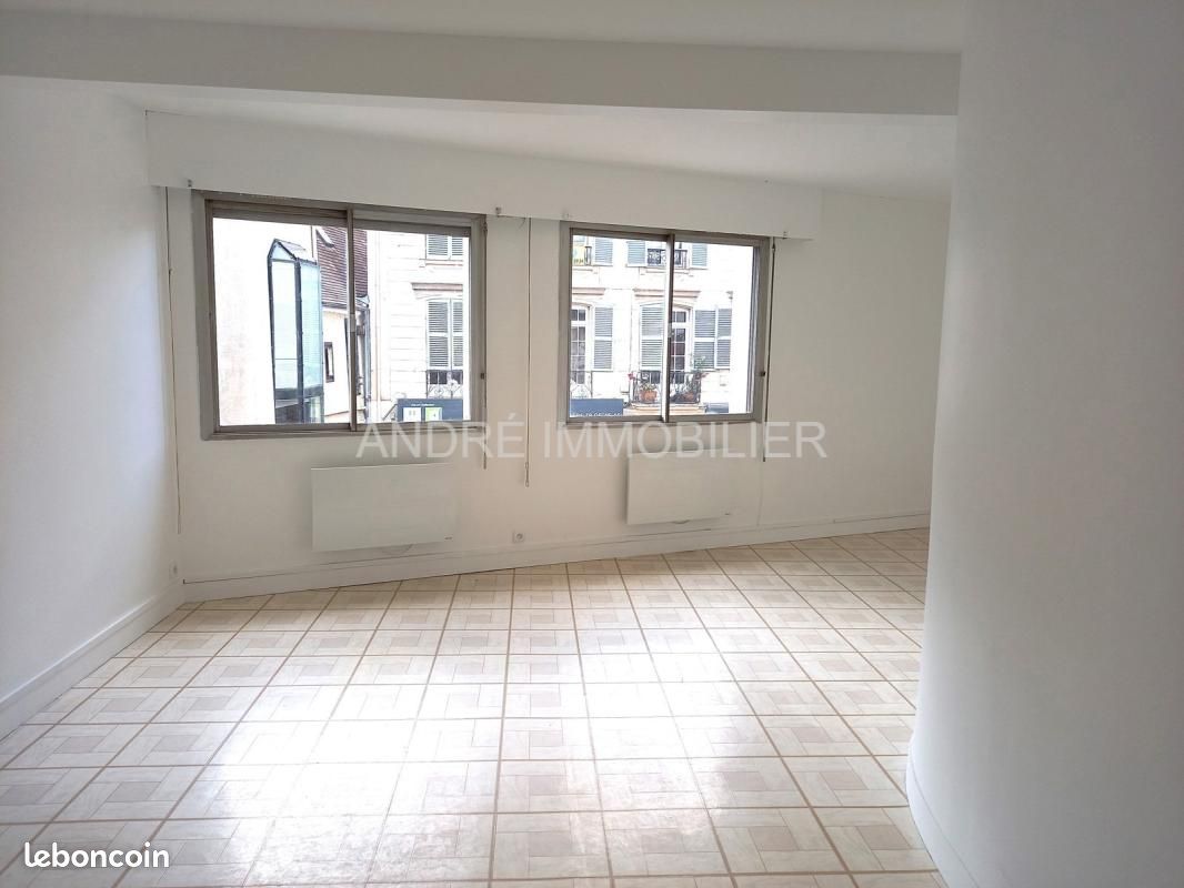 Appartement 3 pièces 73 m² · à Poissy · 73 m² · 1 100 €/mois