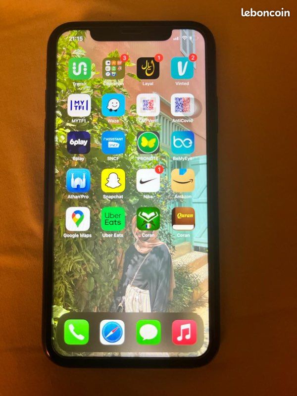IPhone 11 (image 2)