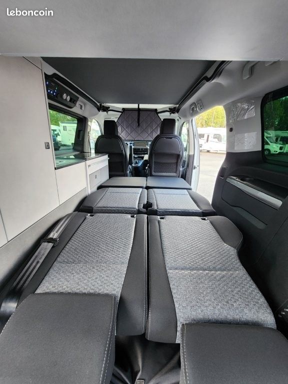 Van Aménagé POSSL Campster sur Peugeot Traveller en boite Mécanique 145 cv avec toit relevable en PROMO (image 6)