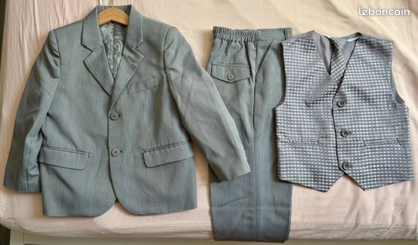 Costume 4 pièces enfant 4 ans (image 3)