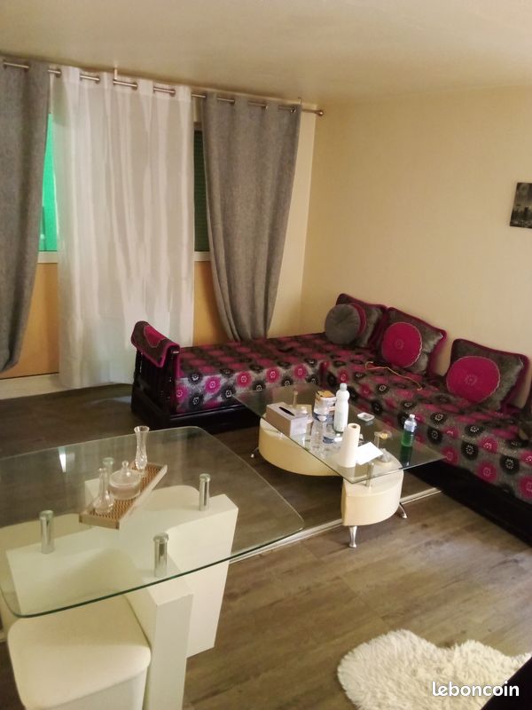 Appartement 3 pièces 53 m² · à Trappes · 53 m² · 900 €