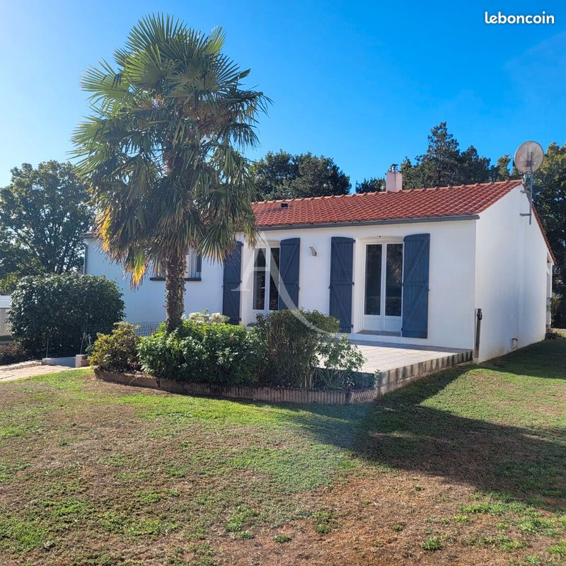 Maison 5 pièces 93 m² · à Saint-Avaugourd-des-Landes · 93 m² · 244 000 €