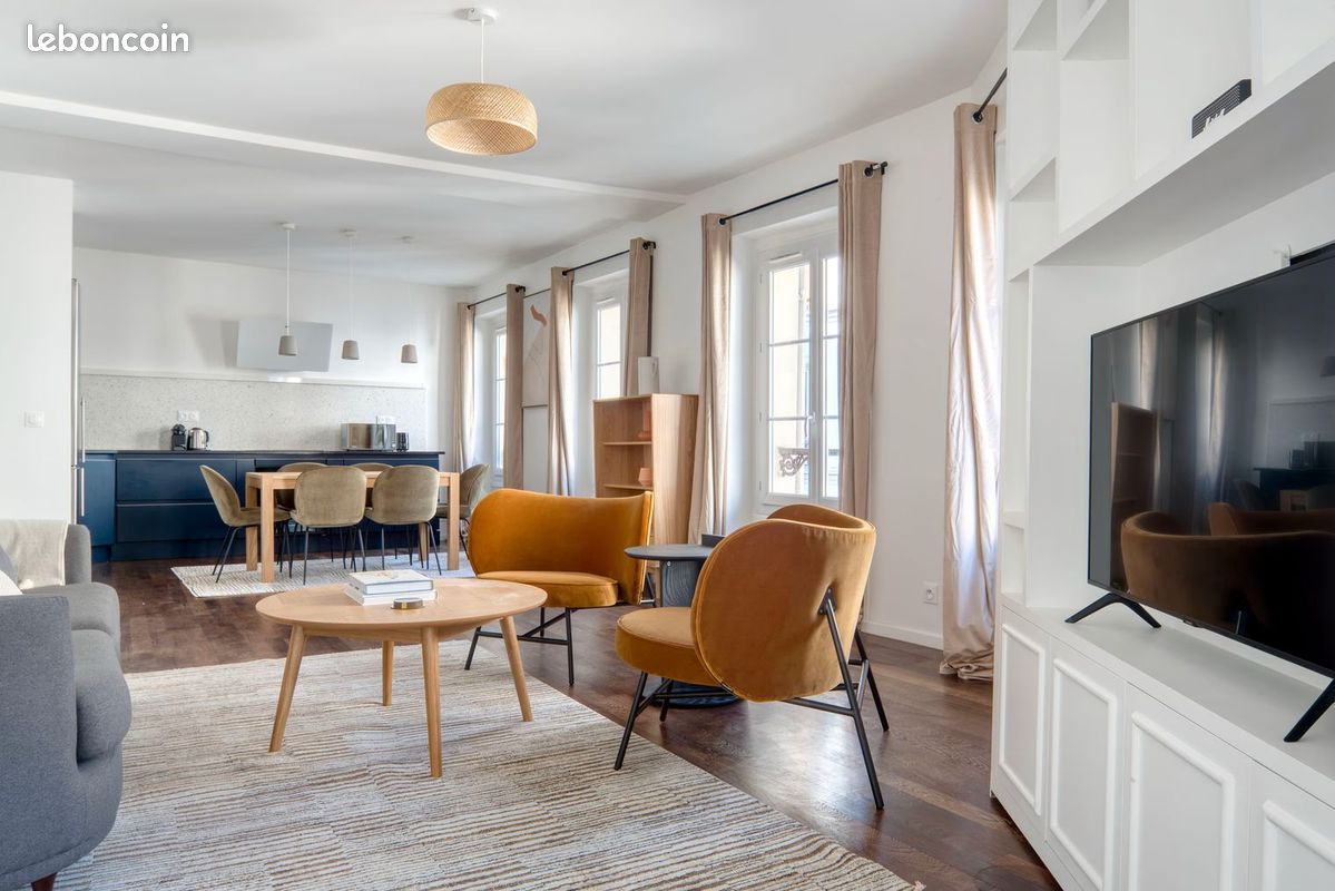 Appartement 4 pièces 85 m² · à Paris · 85 m² · 3 500 €