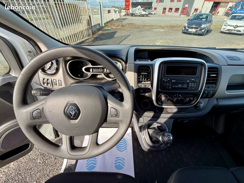 Renault TRAFIC III FG L2H2 DCI 125CH ENERGY CONFORT / ATTELAGE / CLIM / RÉGULATEUR (image 8)