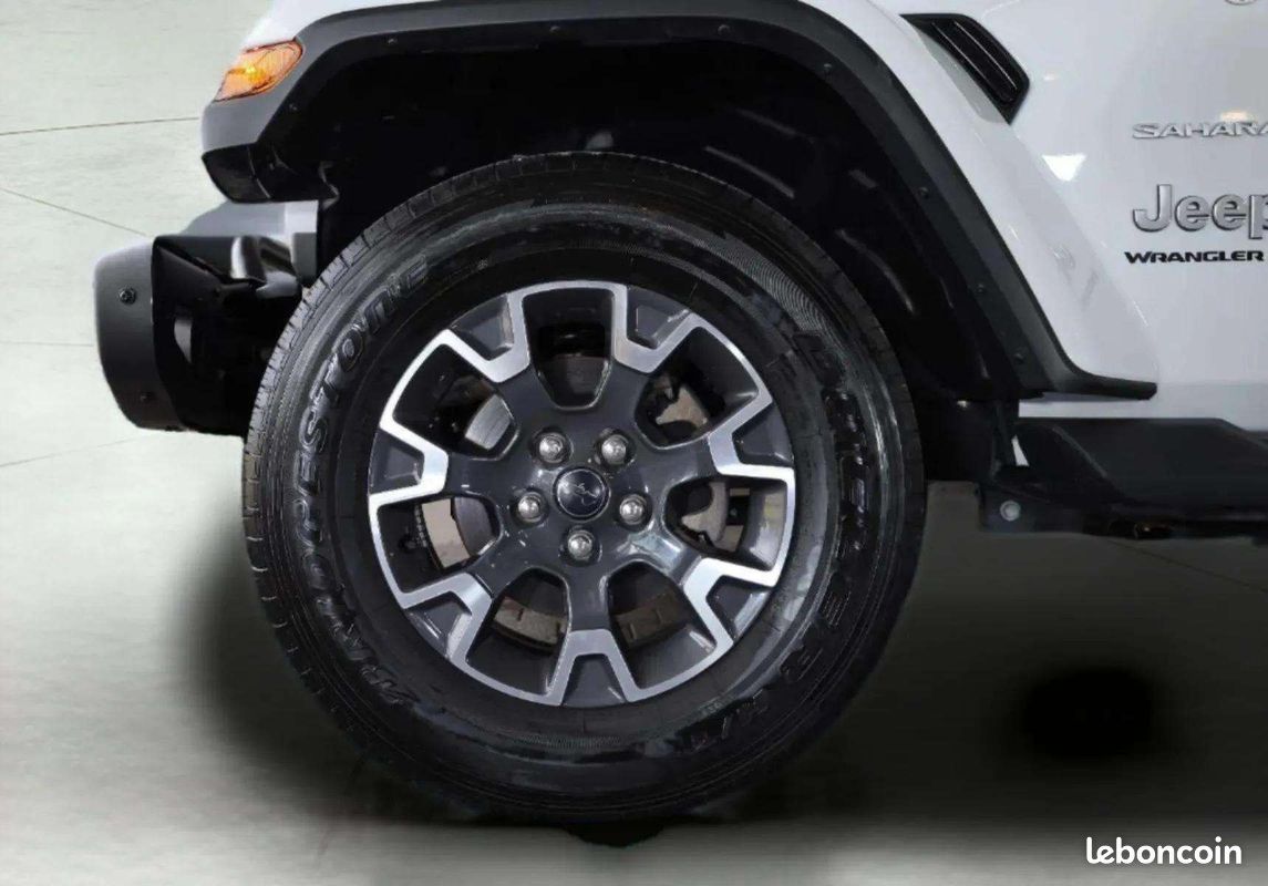 Jeep Wrangler Unlimited Sahara 2.0 Turbo 272 ch * 4x4 * Full Cuir * ACC * CarPlay * Écran 12.3 * LED (image 6)