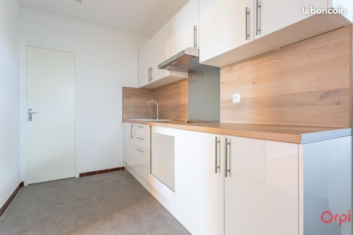 Appartement 2 pièces 38 m² · à Sainte-Geneviève-des-Bois · 38 m² · 735 €/mois