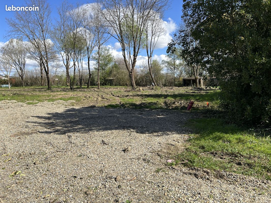 Terrain 667 m² · au Passage · 667 m² · 71 000 €