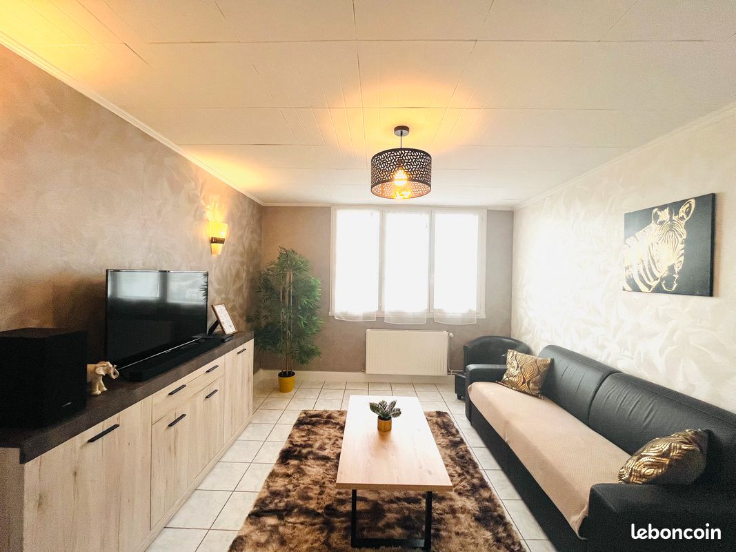 Appartement 3 pièces 67 m² · à Montluçon · 67 m² · 33 000 €