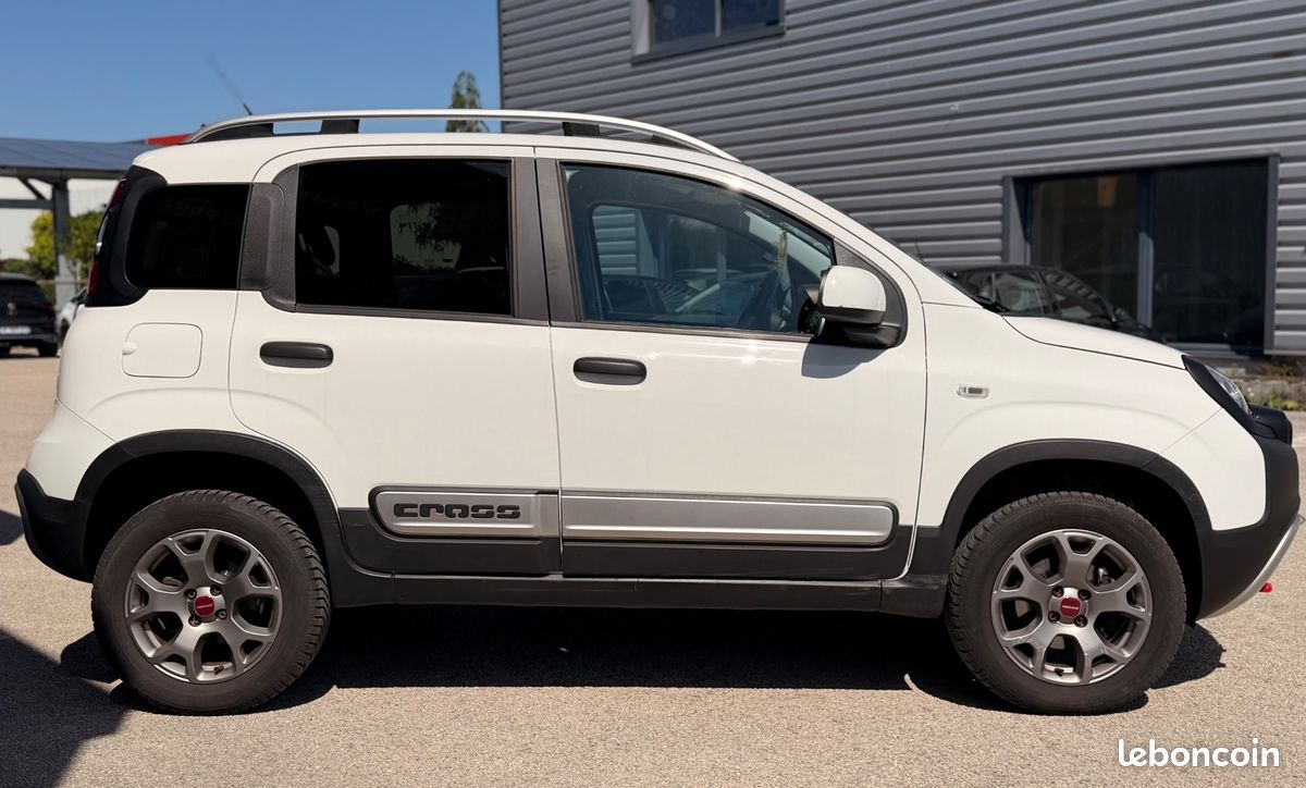 FIAT PANDA CROSS 0.9 TWINAIR 90CH 4X4 START-STOp (image 4)