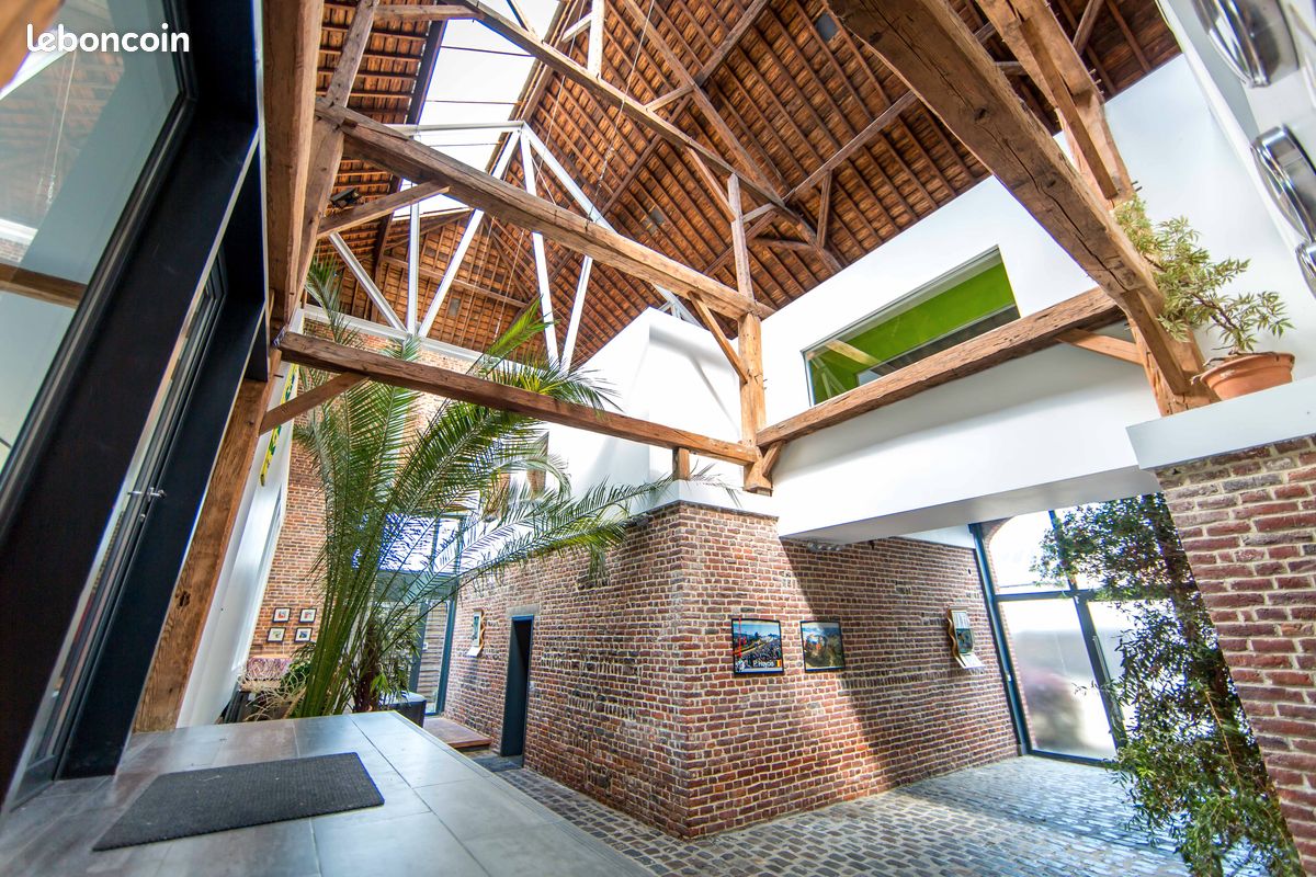Maison 8 pièces 242 m² · à Bavay · 242 m² · 485 000 €