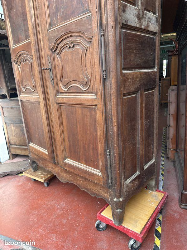 Grande armoire d’époque, Louis XIV, Marterie Louis XV a restaurer (image 3)
