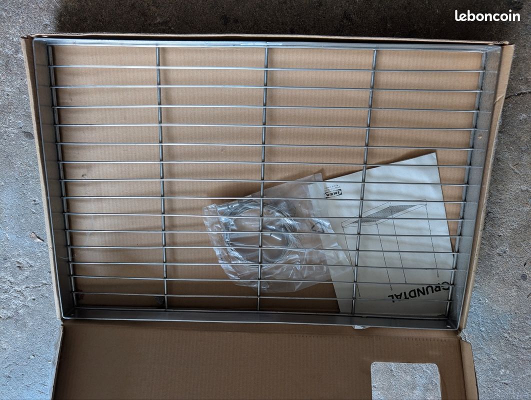 Étagère suspendue Ikéa Grundtal (image 2)