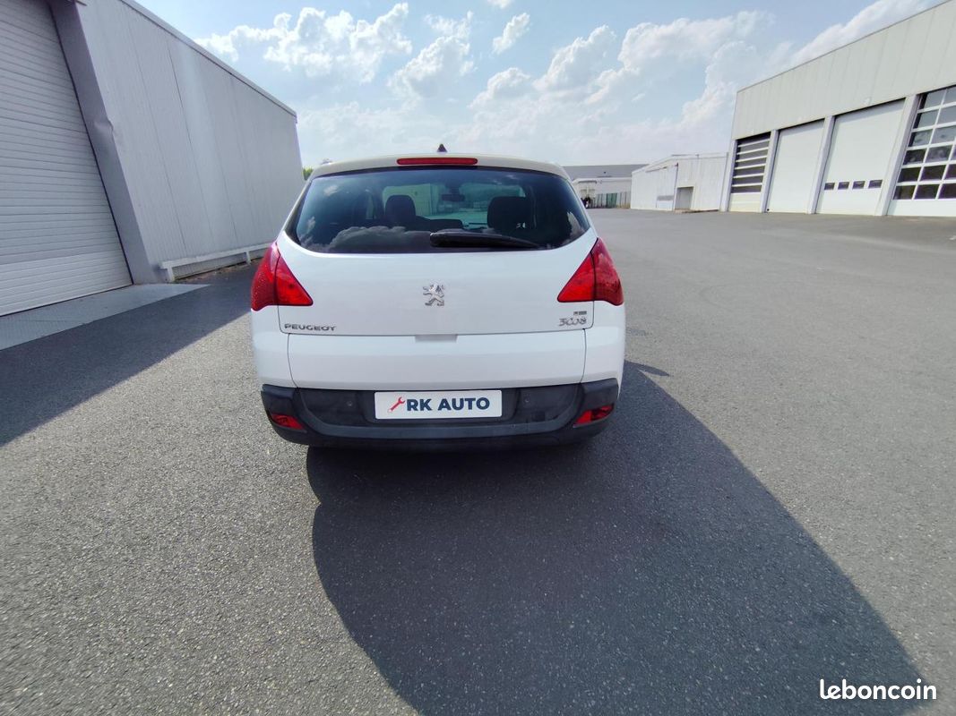 PEUGEOT 3008 1.6 e-HDi FAP - 115 - BV MP6 Business Pack PHASE 1 (image 9)