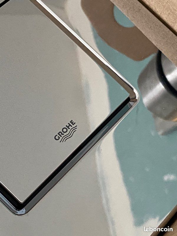 Vends Commande WC suspendu GROHE (image 2)