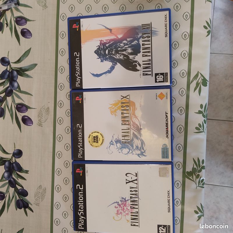 3 jeux Playstation collector 2 TBE (image 2)