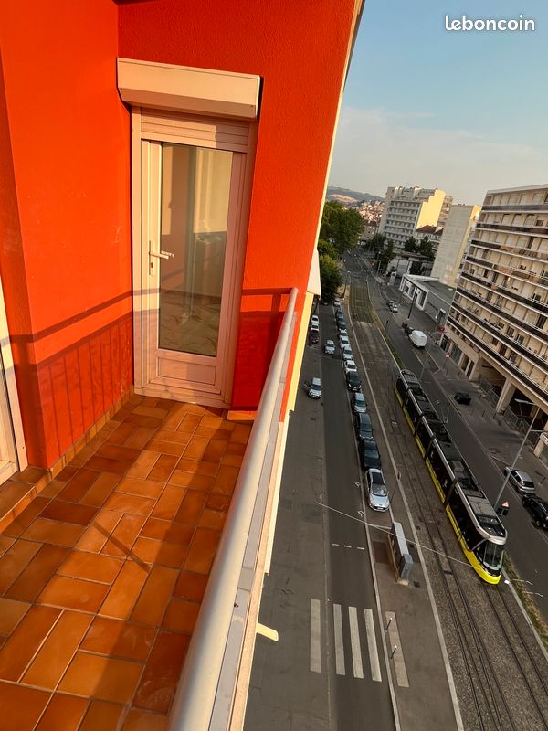 Appartement 4 pièces 75 m² · à Saint-Étienne · 75 m² · 900 €