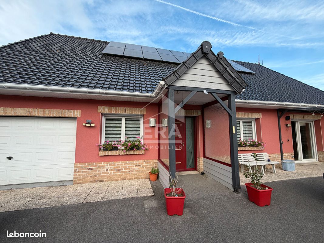 Maison 7 pièces 164 m² · à Bouin-Plumoison · 164 m² · 239 750 €