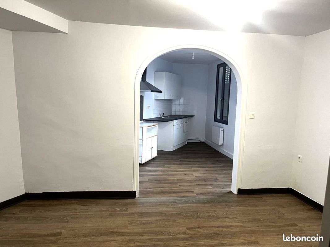 Appartement 4 pièces 55 m² · à Bourg-Achard · 55 m² · 650 €