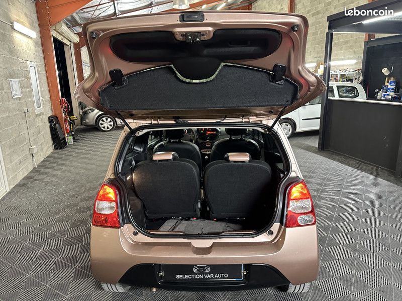 Renault TWINGO II 1.5 DCI 75CH MISS SIXTY ECO² PREMIÈRE MAIN GARANTIE 60 MOIS POSSIBLE (image 22)