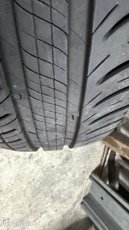 Pneu Michelin 175 R65 14 (image 2)