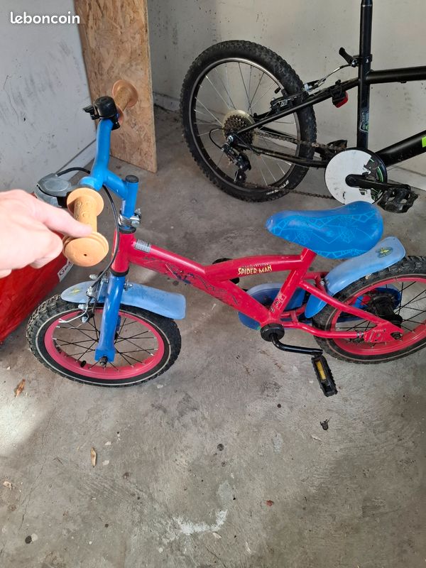Velo 14 pouces spiderman Vélos