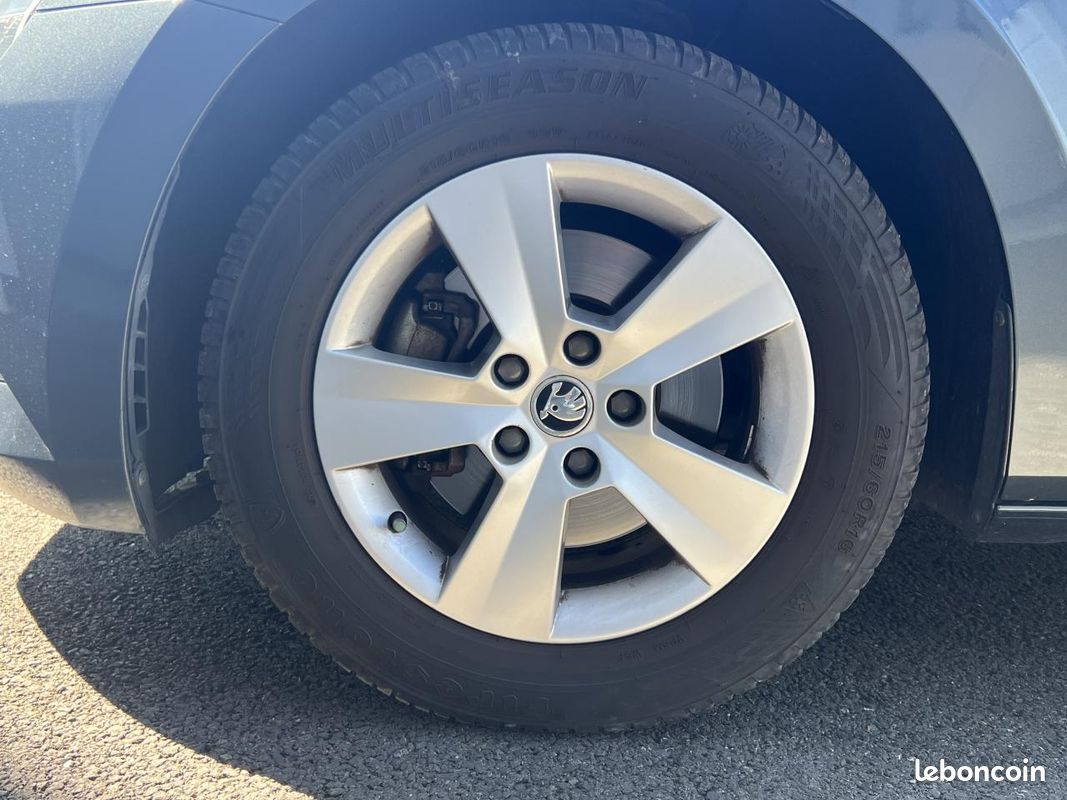 SKODA SUPERB Combi 1.4 TSI ACT - 150 (image 22)