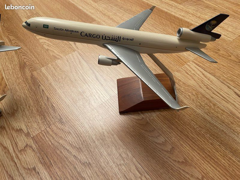 JC WING CHINA Airlines Boeing 777-300ER Dreamliner couleur moulé sous