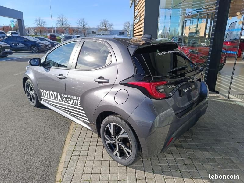 Toyota Yaris 116h Design 5p MY25 (image 3)