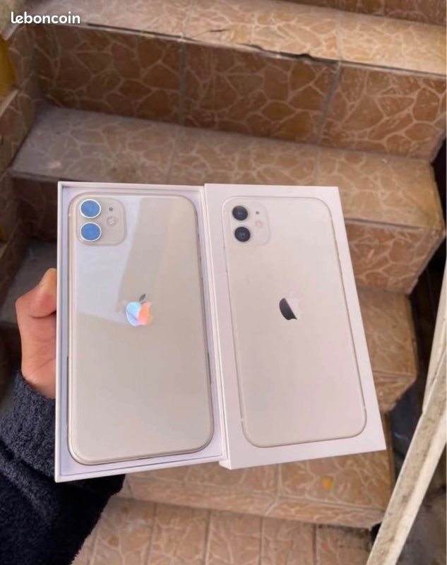 IPhone 11 / 128 Go (image 1)