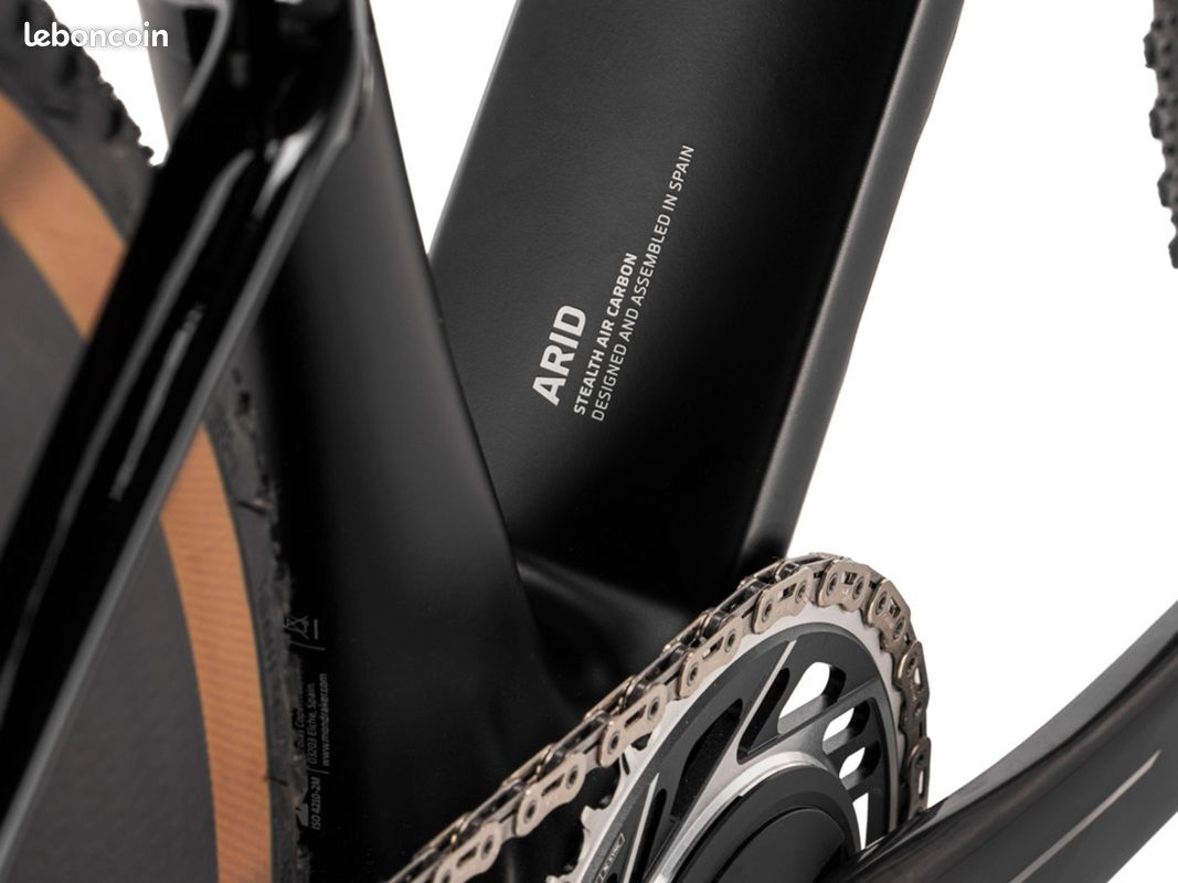 Vélo gravel carbone Mondraker Arid Carbon R superblack 13v Rival XPLR AXS 2026 Couleur - Noir, Tail (image 3)