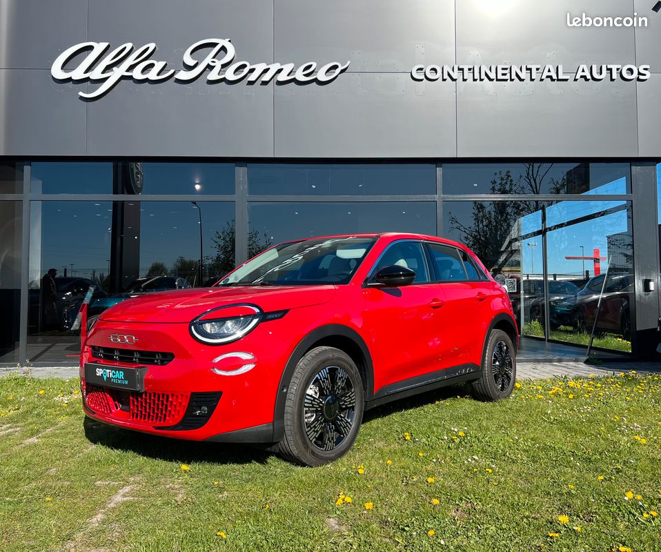 Fiat 600 1.2 Hybrid 100 CV Pack Confort BVA (image 1)