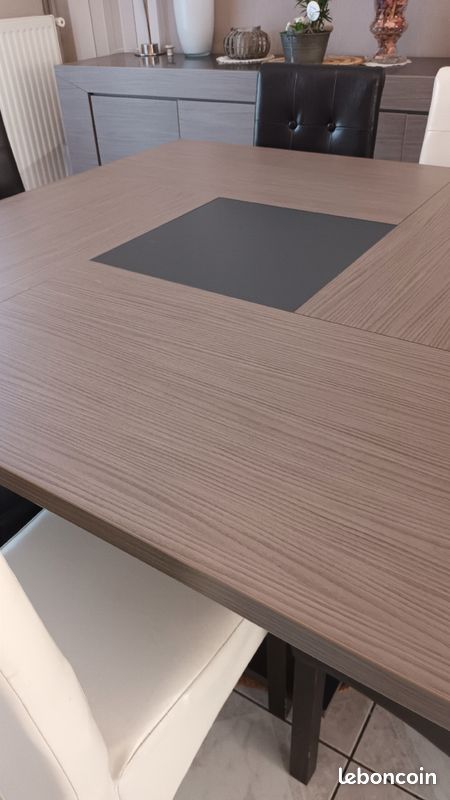 Table pour salle à mangé et 7 chaises (image 3)