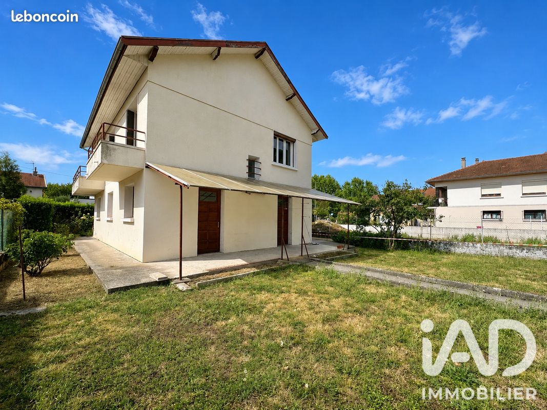 Maison 6 pièces 109 m² · à Poisat · 109 m² · 270 000 €